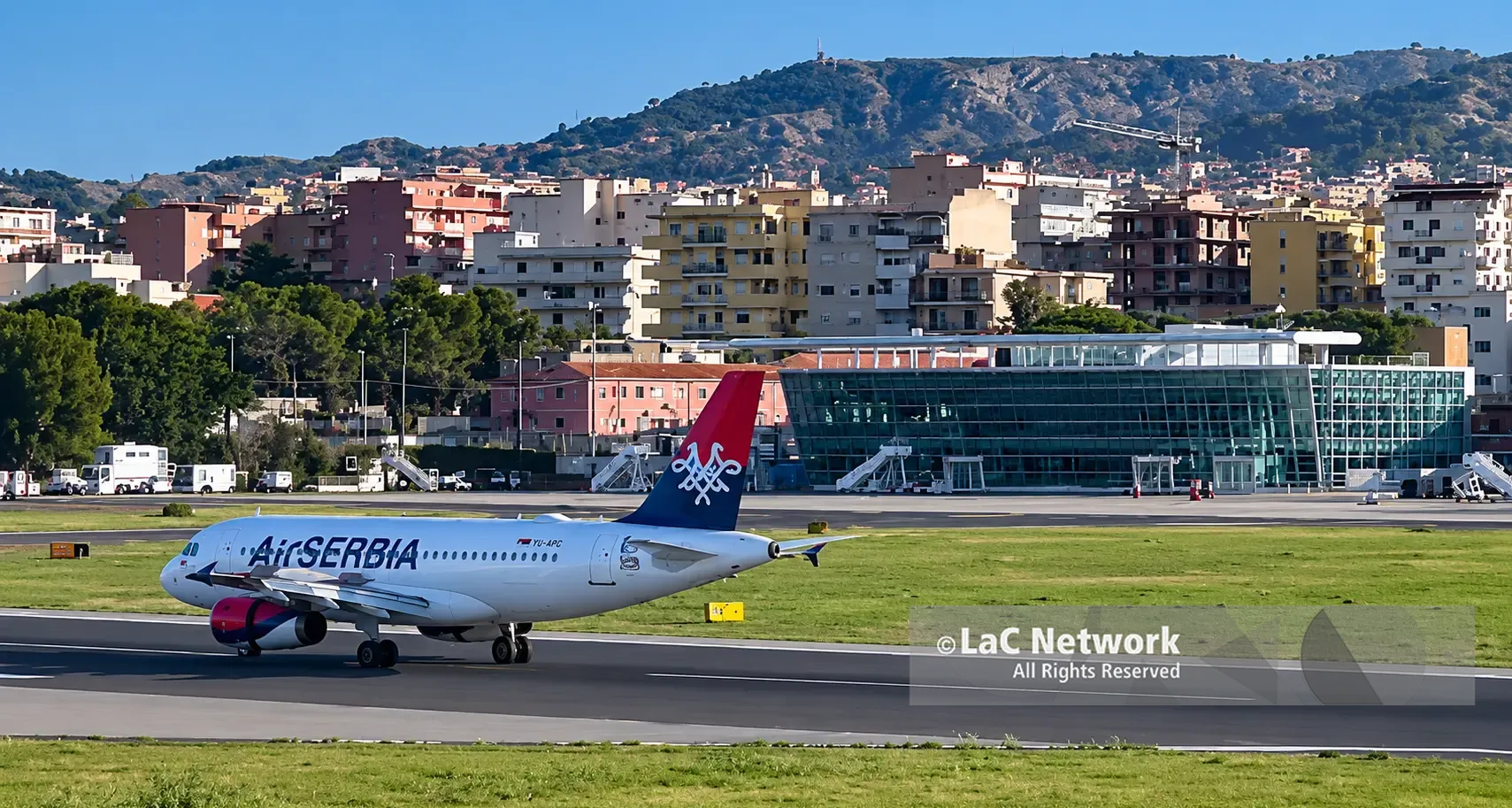 Aeroporto di Reggio, non più solo \"dello Stretto\": il Tito Minniti diventa l’alternativa a Catania per la Sicilia orientale\n