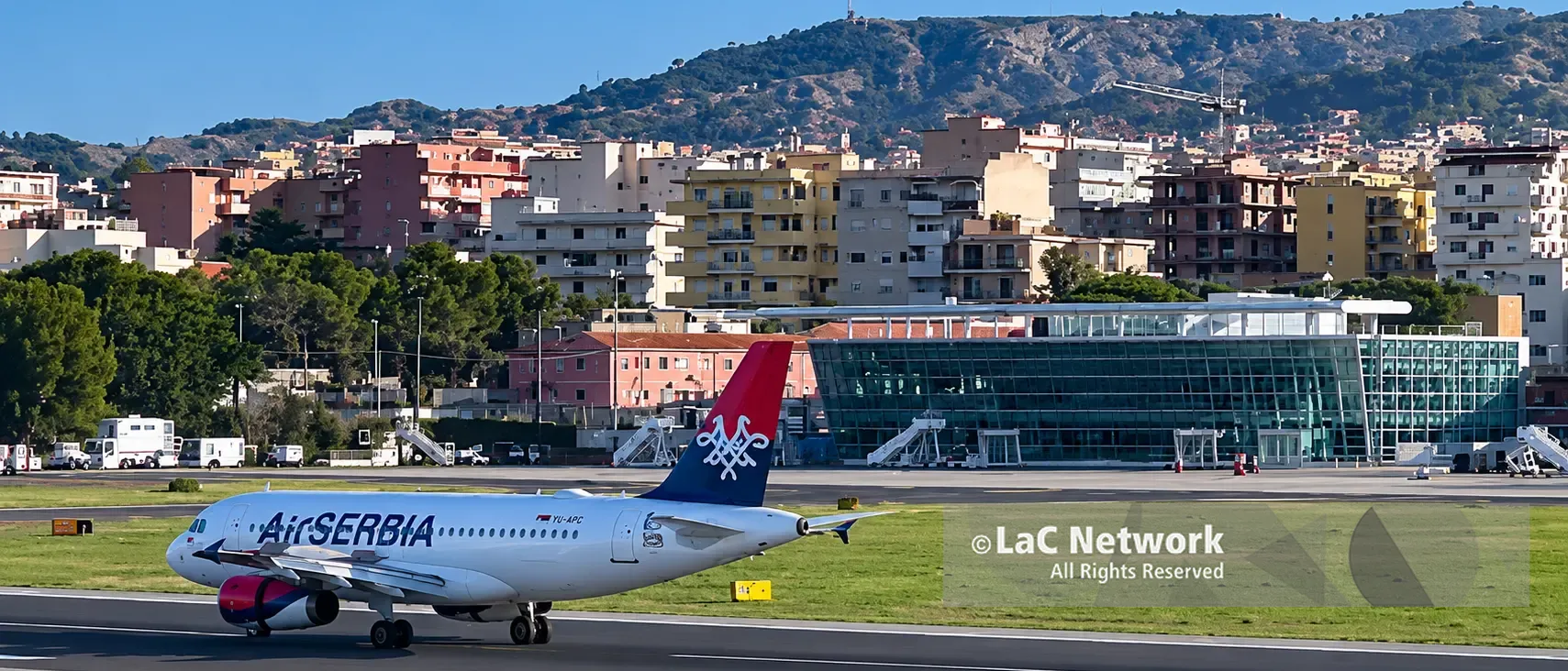 Aeroporto di Reggio, non più solo \"dello Stretto\": il Tito Minniti diventa l’alternativa a Catania per la Sicilia orientale\n