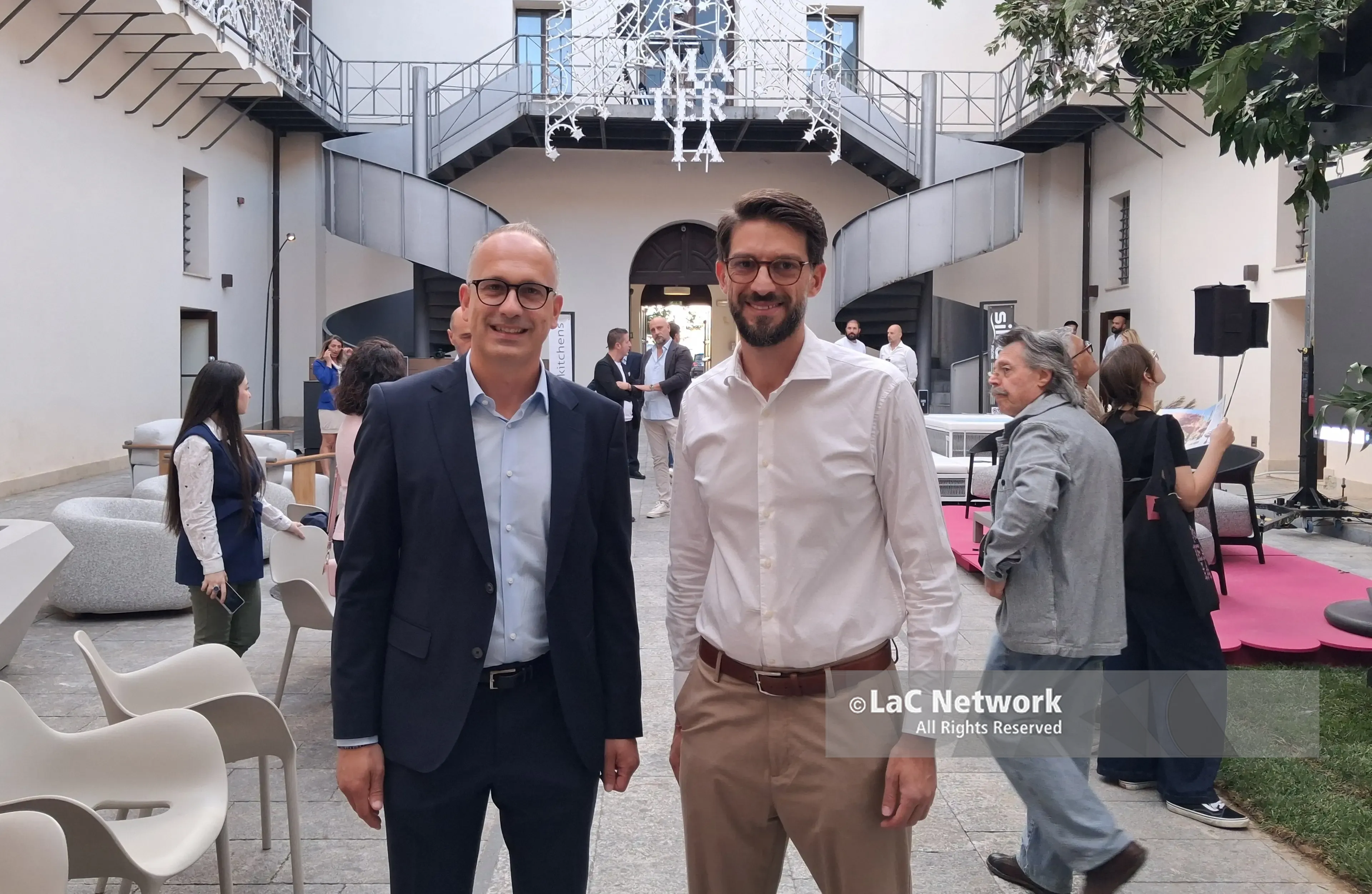 “Materia”\u00A0compie dieci anni, Catanzaro si trasforma in un’agorà del design contemporaneo\n