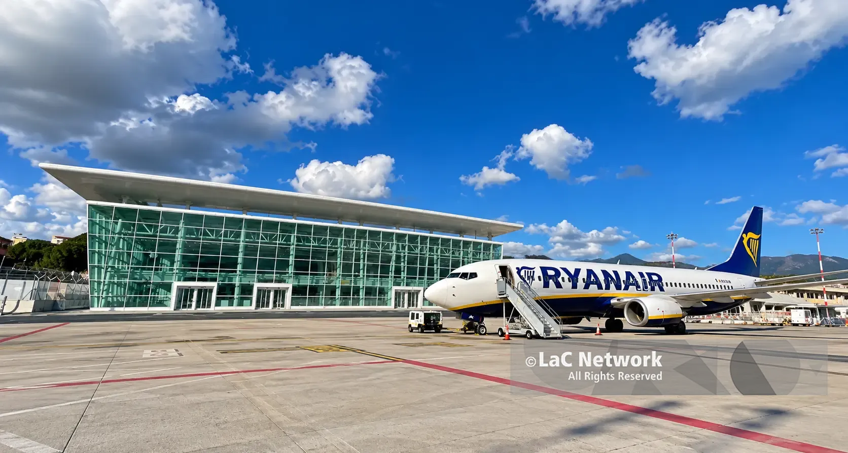 Aeroporto di Reggio, prende forma la Summer 2027 di Ryanair: 11 rotte e 50 voli a settimana, attesa per Roma Fiumicino\n