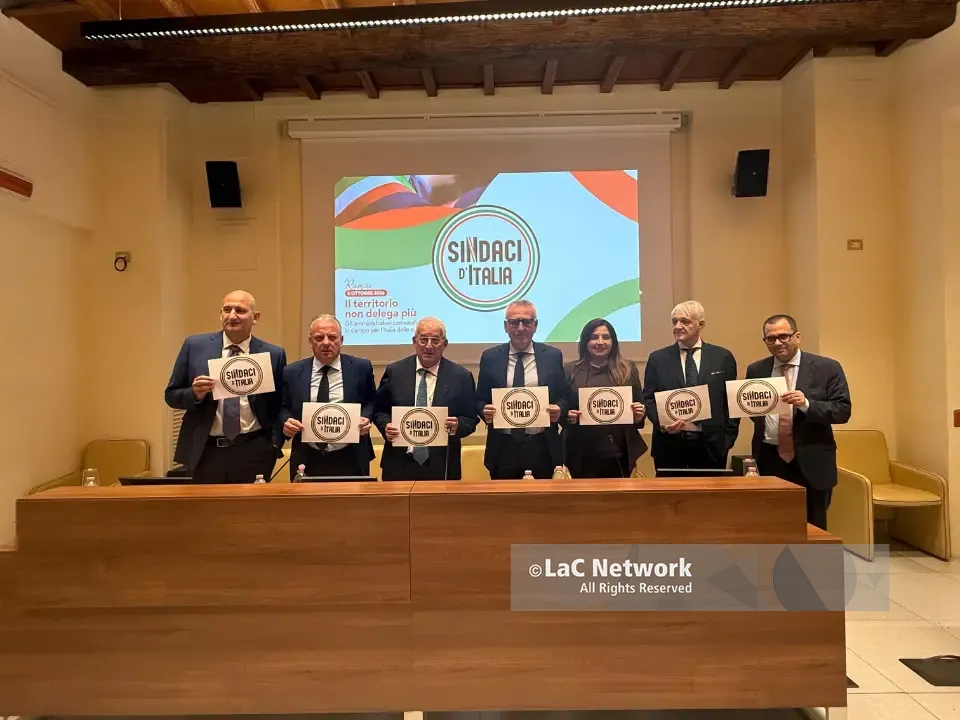 Nasce il movimento politico “Sindaci d’Italia”, Magorno presidente: «Non siamo contro nessuno, siamo per i cittadini»