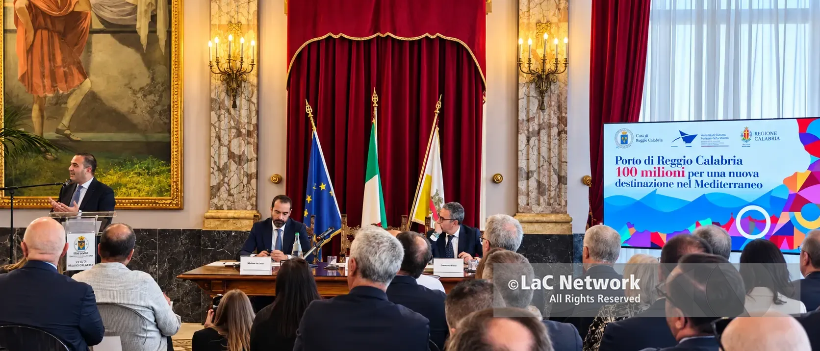 Porto di Reggio, la trasformazione entra nel vivo. Cantieri e progetti ridisegnano lo scalo: sarà l’hub turistico del Mediterraneo\n