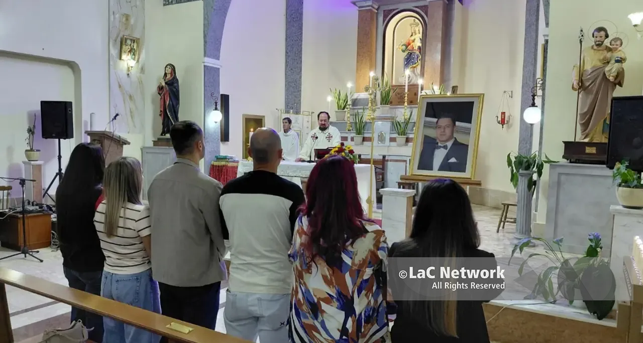 Otto anni senza Francesco Vangeli, la chiesa di Scaliti di Filandari gremita per ricordarlo. La madre: «Vorrei una tomba sulla quale piangere»\n