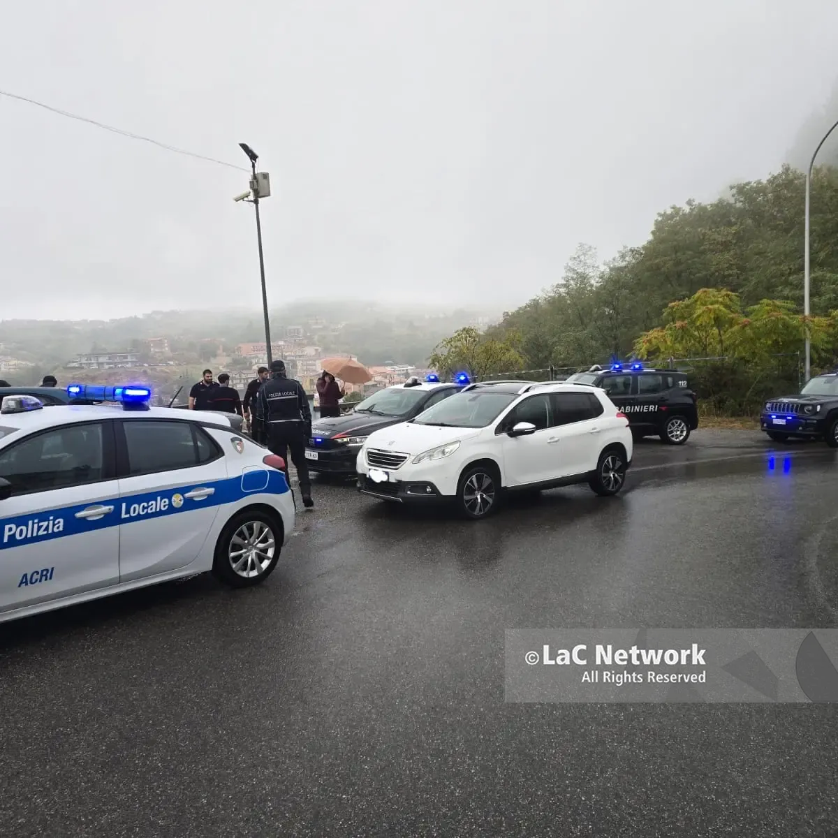 Acri, operazione congiunta di carabinieri e polizia locale: quattro persone in caserma\n\n\n\n\u00A0\n