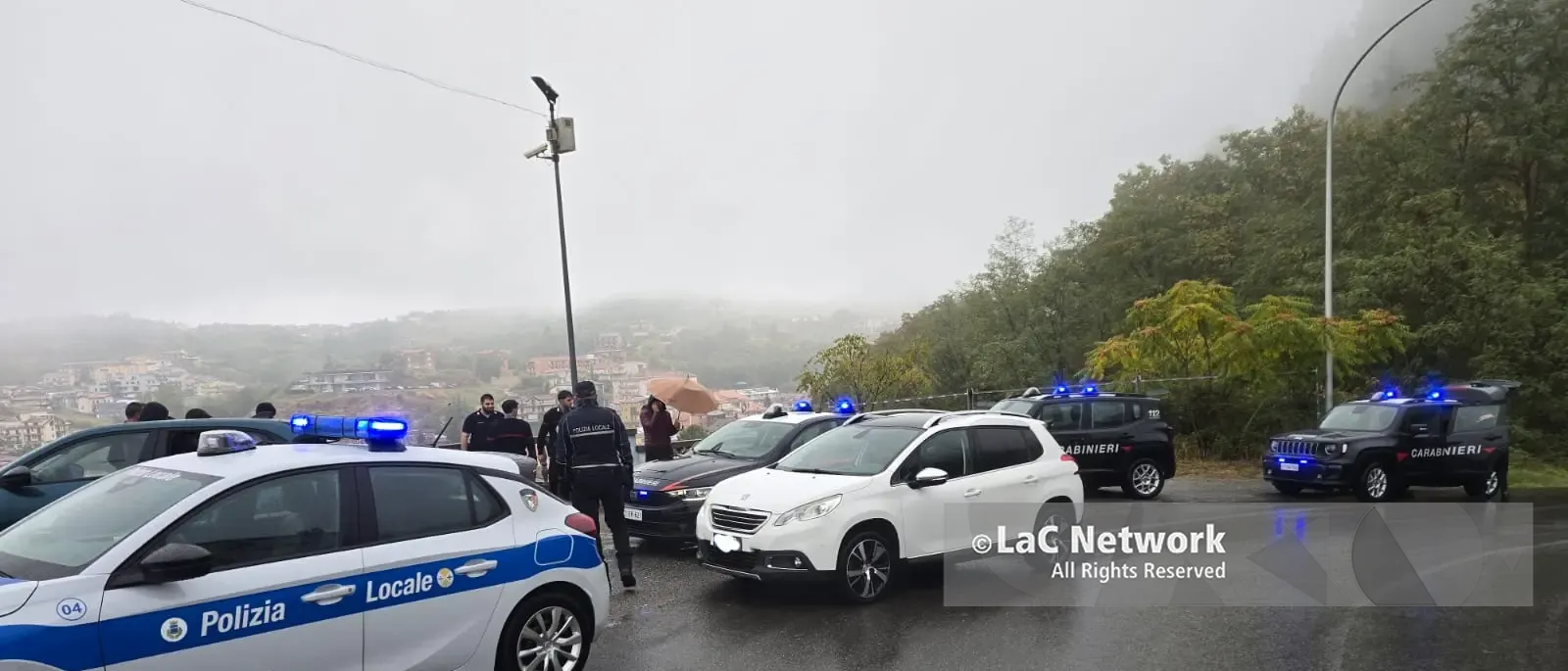 Presunte truffe agli anziani, verifiche\u00A0ad Acri: quattro uomini fermati\u00A0e portati in caserma\n