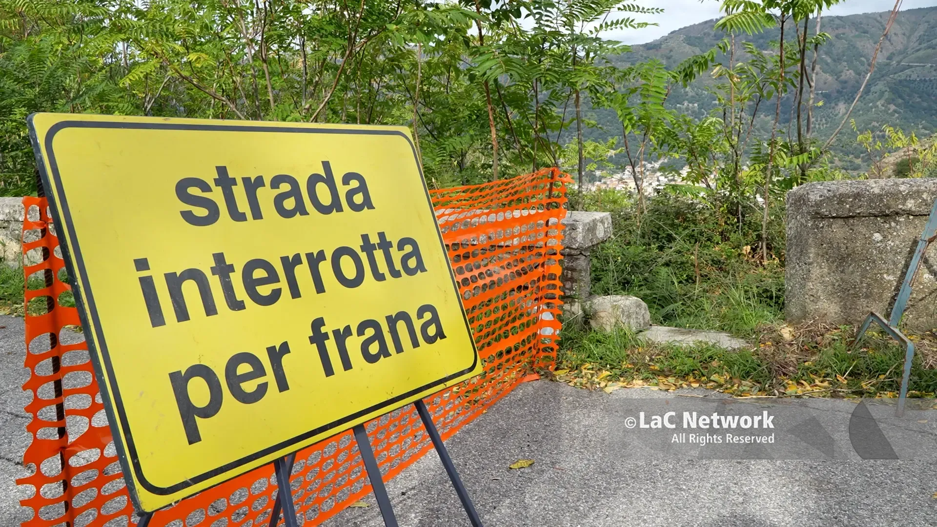 Area Grecanica, strade che si sgretolano e paesi sempre più lontani: «Così rischiamo di perderli»\n