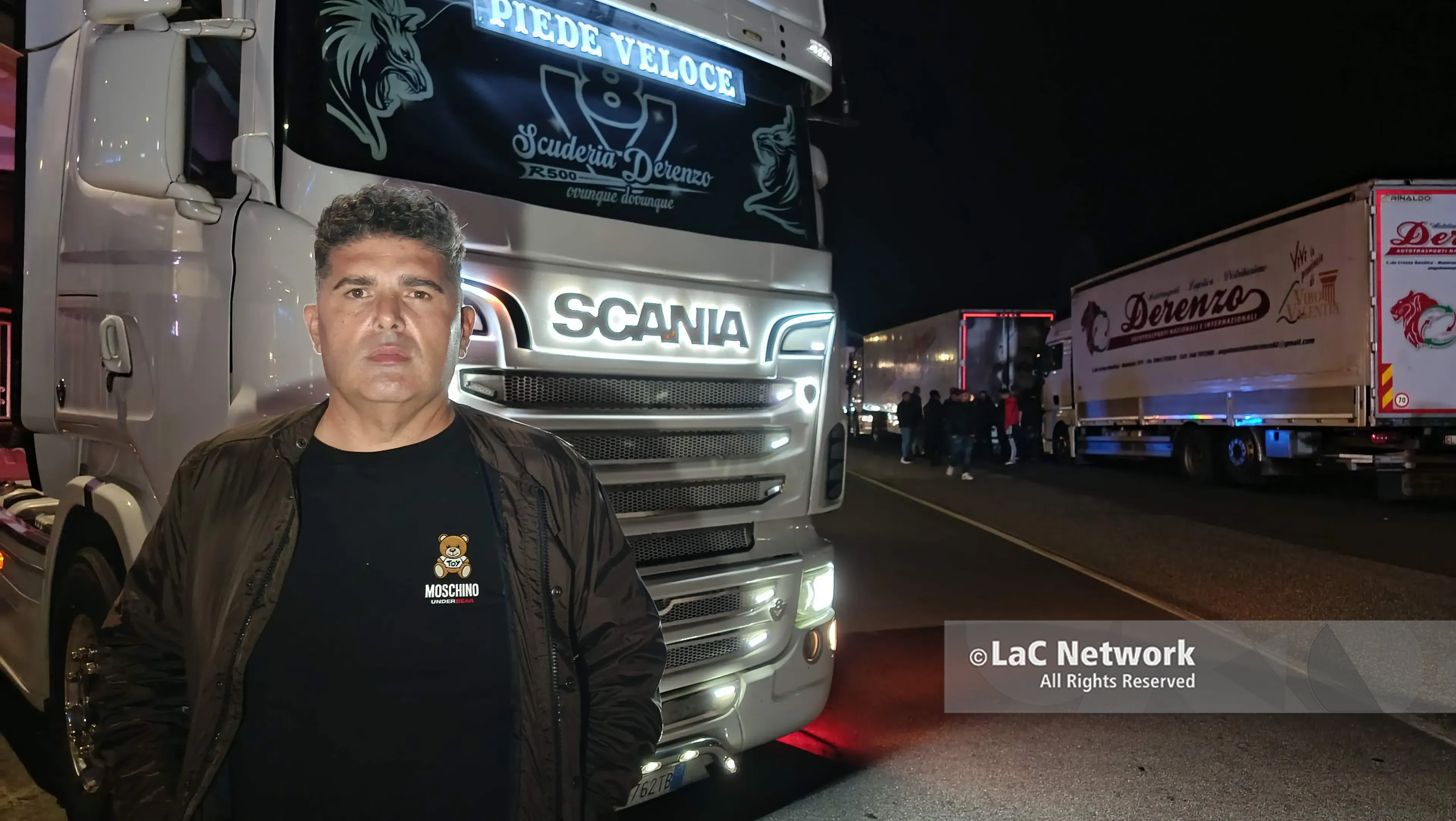 Sciopero degli autotrasportatori anche nel Vibonese, camion fermi tra Vazzano e Sant’Onofrio: «Impossibile così andare avanti»\n