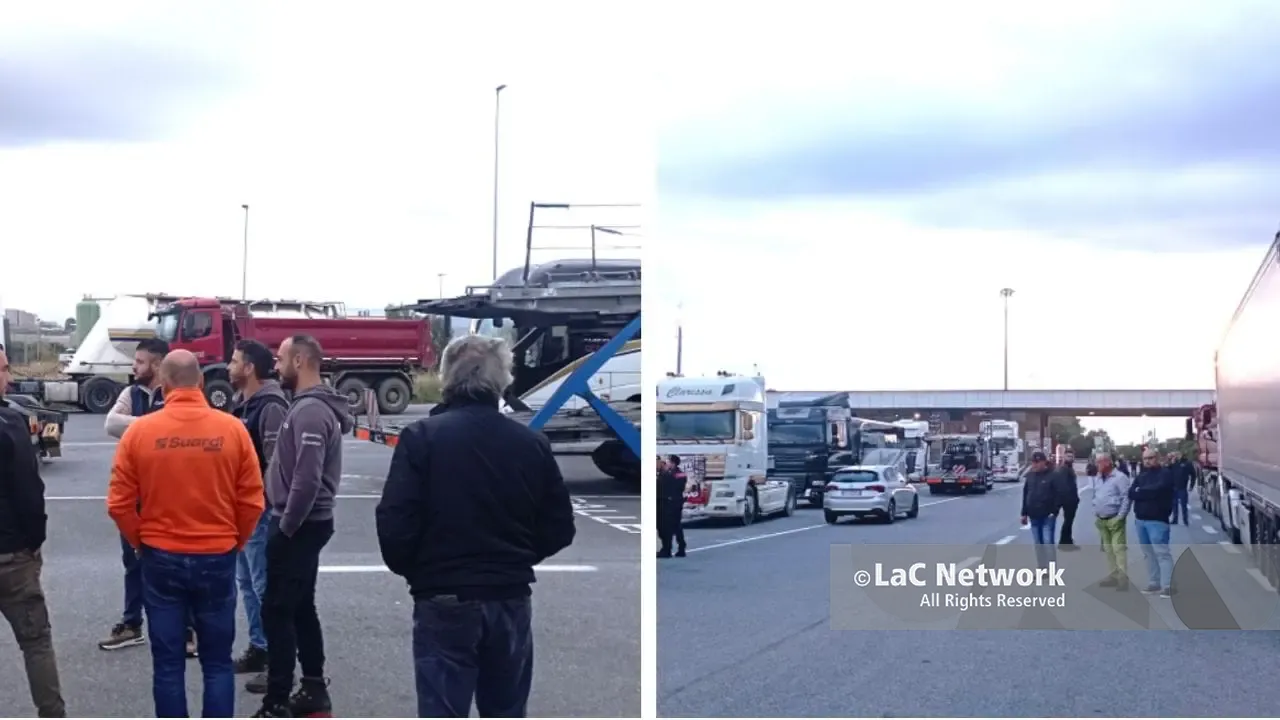 Autotrasportatori in protesta anche a Gioia Tauro: «Il Governo si svegli e ci venga incontro»\n