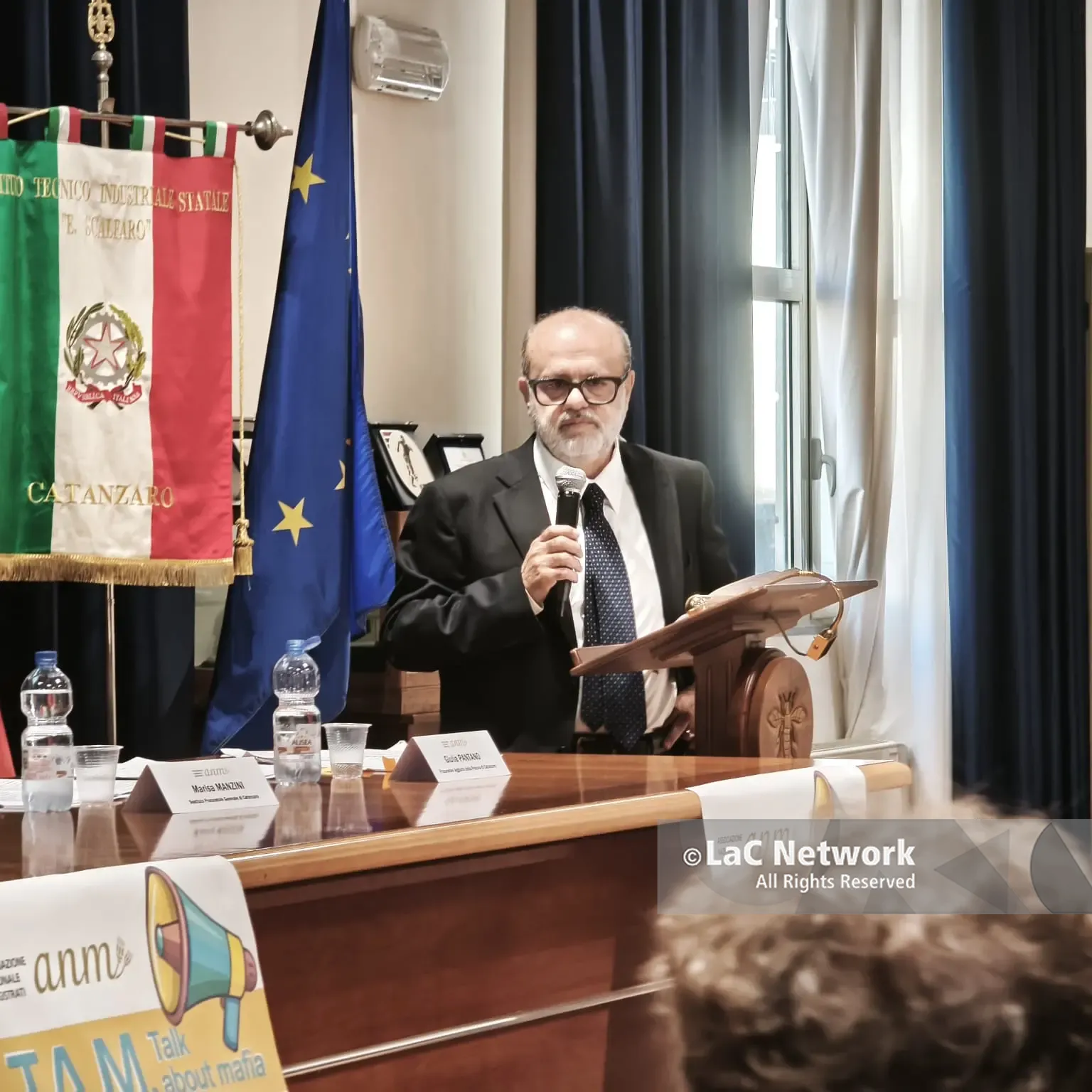 Curcio scuote la Calabria indifferente: «La ’ndrangheta vale miliardi, ma troppi ancora sottovalutano la sua forza»\n