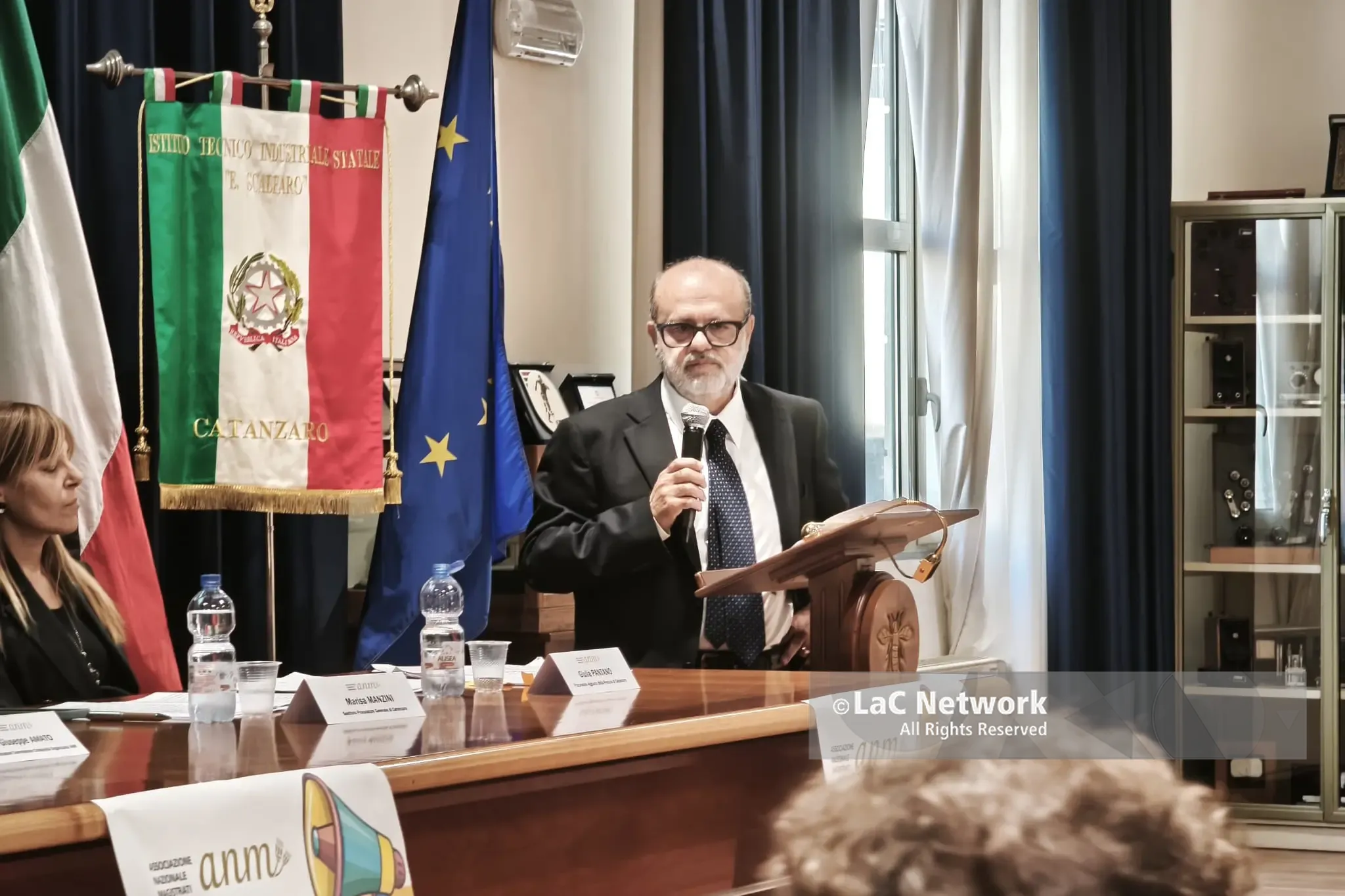 Curcio scuote la Calabria indifferente: «La ’ndrangheta vale miliardi, ma troppi ancora sottovalutano la sua forza»\n