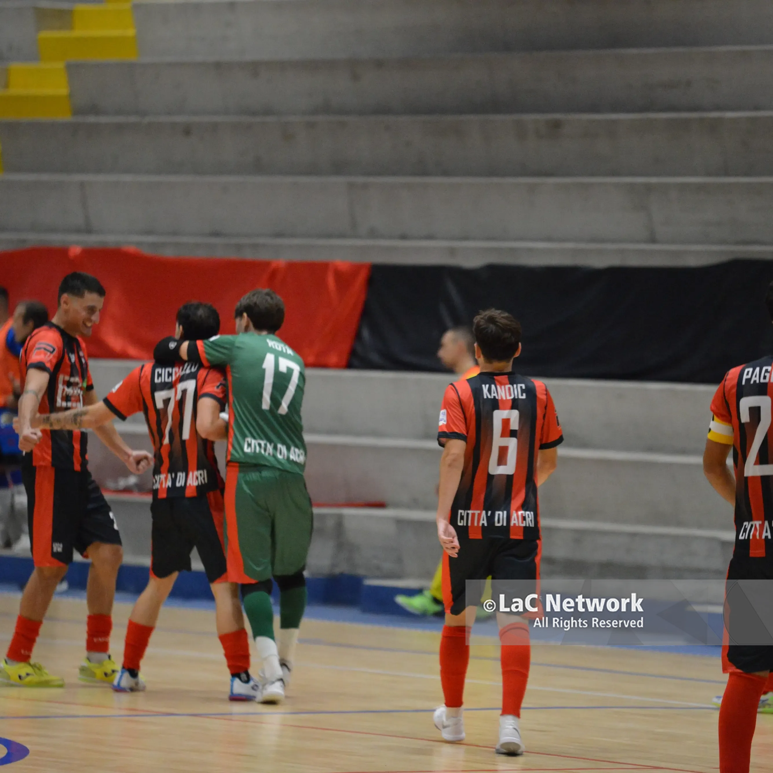 Serie A2 di futsal, l’Acri conquista tre punti a tavolino: Palermo punito per un giocatore squalificato\n