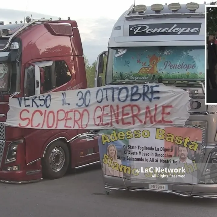 Caro carburanti, a Rende i trattori si uniscono ai camion. L’imprenditrice Teresa Leone: «Lo Stato ci sta tagliando le gambe»\n