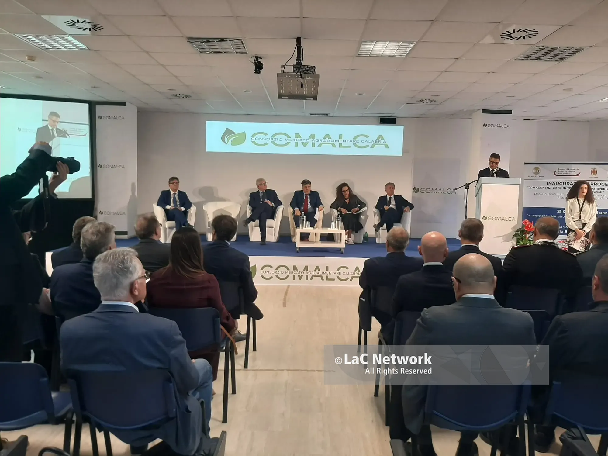 Caro carburante, la protesta colpisce il mercato agroalimentare calabrese: «Abbiamo esaurito anche le scorte»\n