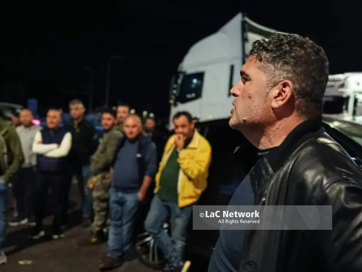 Protesta dei Tir, il presidio di Vibo smobilita: via i blocchi a Sant’Onofrio. Anche da Lamezia arriva lo stop alla protesta: «Non siamo gente che rompe le vetrine»