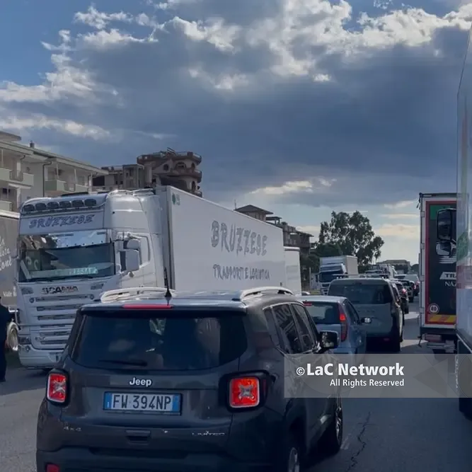 <p>Sciopero dei Tir, manifestante investito a Montalto Uffugo: indaga la polizia</p>