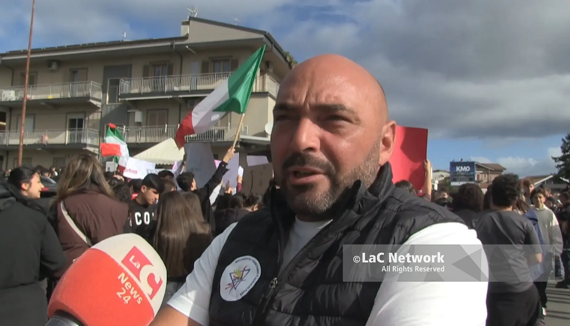«Amareggiati dalla decisione di Fedralog, ma noi continuiamo a combattere»: gli agricoltori di Mta non smobilitano dal Vibonese e rilanciano\n