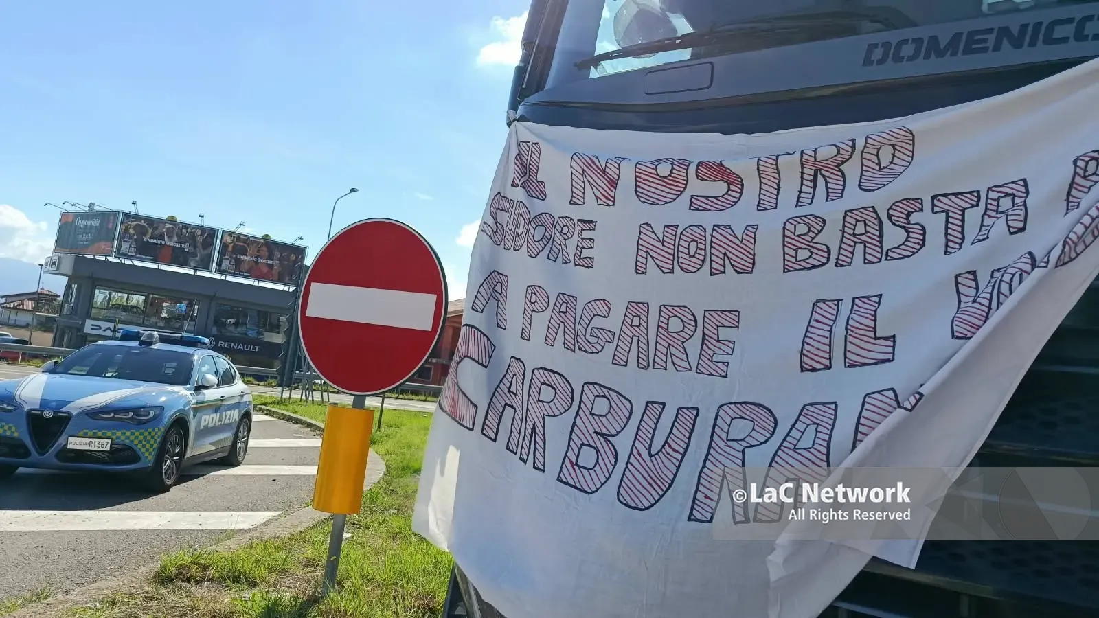 <p>Autotrasporto, Fedralog sospende il fermo in Calabria ma avverte: «<span style=\"color:hsl(0, 75%, 60%);\">La vertenza resta aperta</span>, il Governo ora risponda»</p>