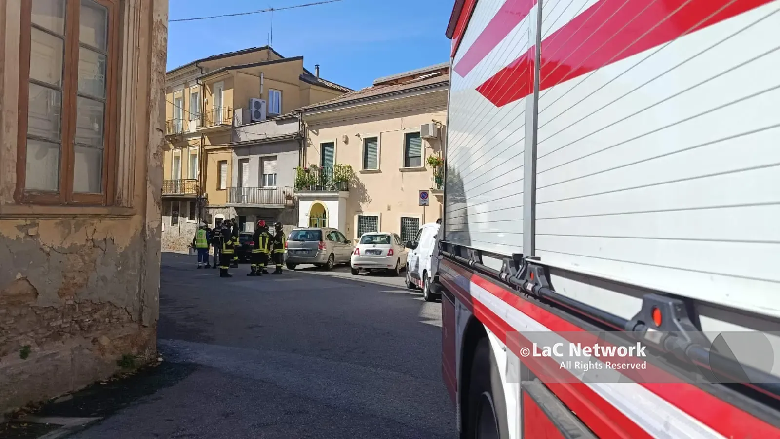 Nuova fuga di gas a Vibo, evacuate la sede di Confindustria e le abitazioni vicine: vigili del fuoco e tecnici al lavoro\n
