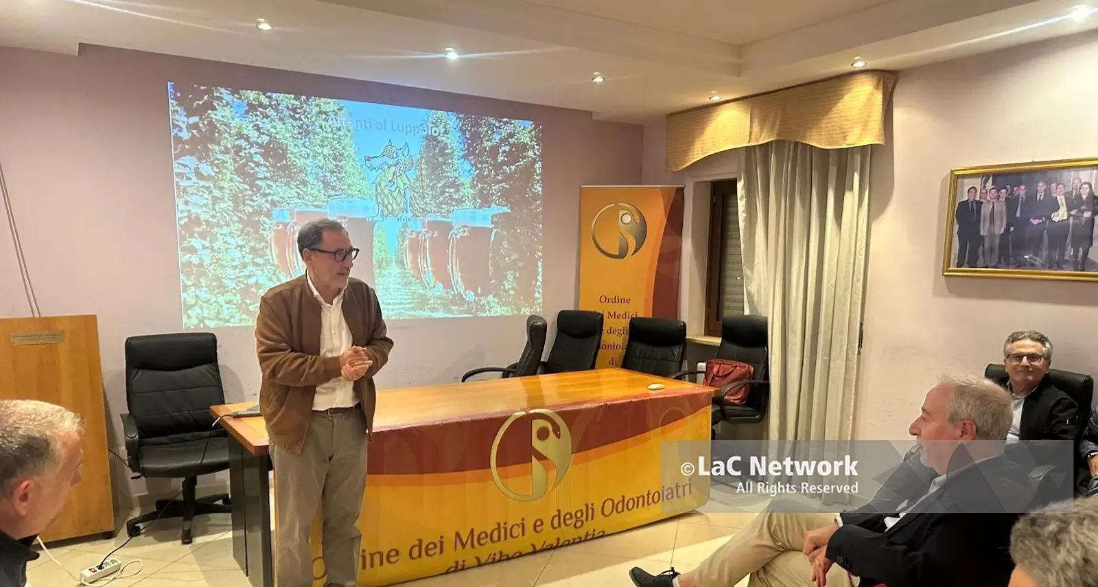 Vibo Valentia, nasce “MedicaMente”: medici a confronto tra amicizia, empatia e passioni\n