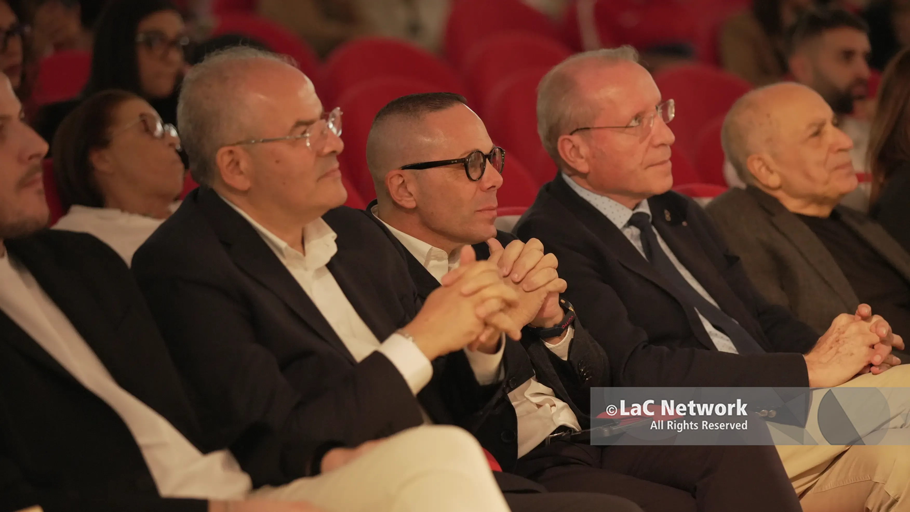 «Credere nella Calabria, investire e dare voce ai territori»:\u00A0la sfida di LaC raccontata al Premio Radici\n
