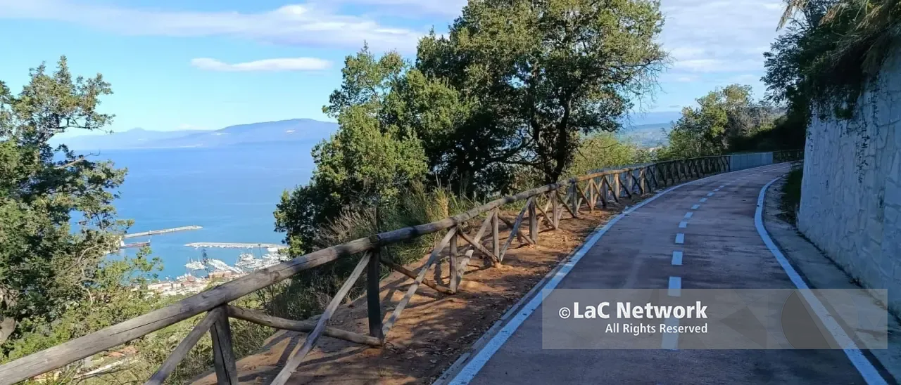 Due chilometri di paradiso, la ciclabile costruita sul tracciato della vecchia Littorina di Vibo è uno spettacolo\n