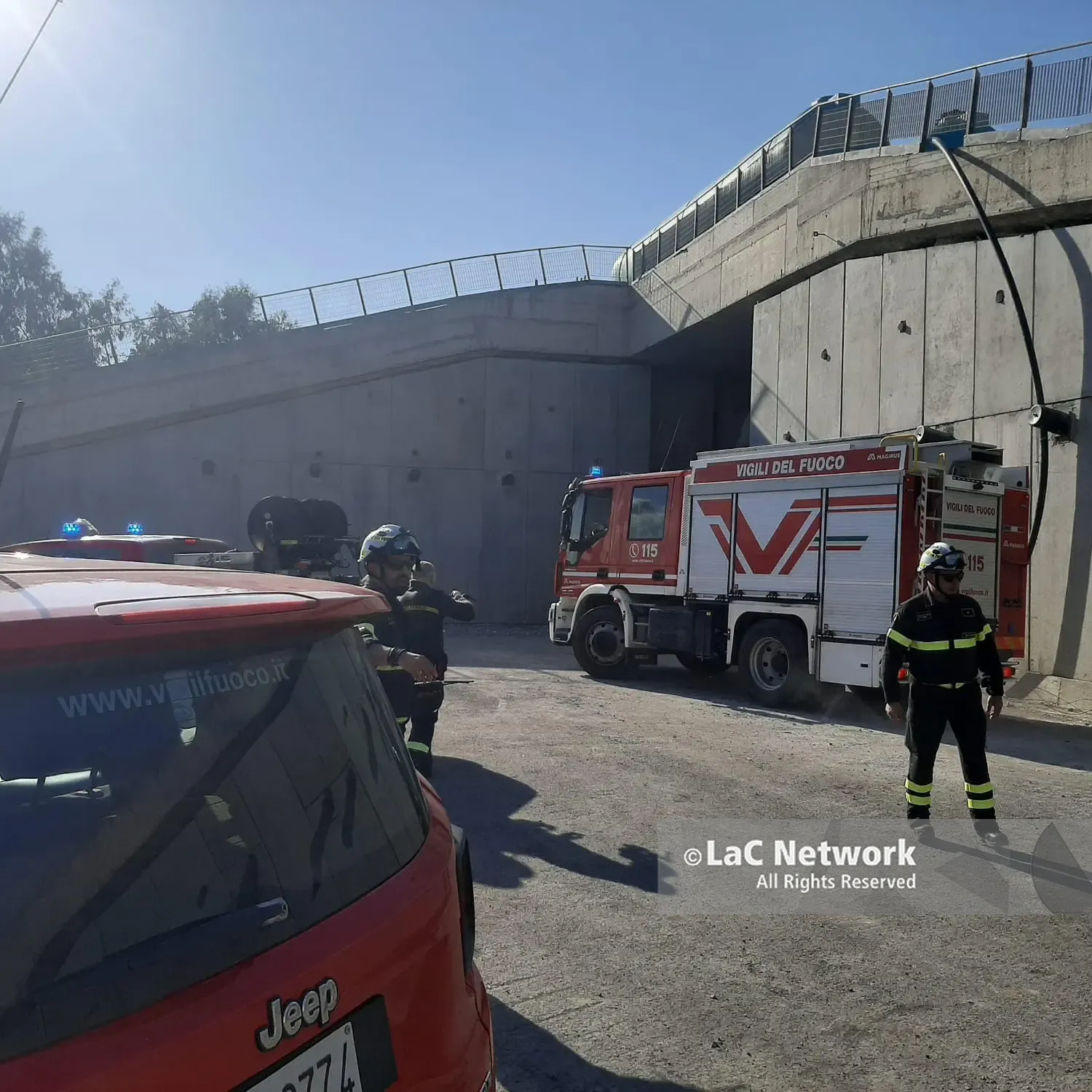 Vigili del Fuoco, esercitazione nella galleria della metropolitana a Germaneto\n